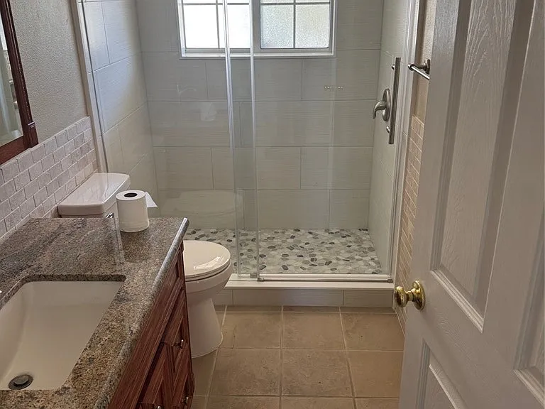 2725 Colanthe Ave — Photo 12