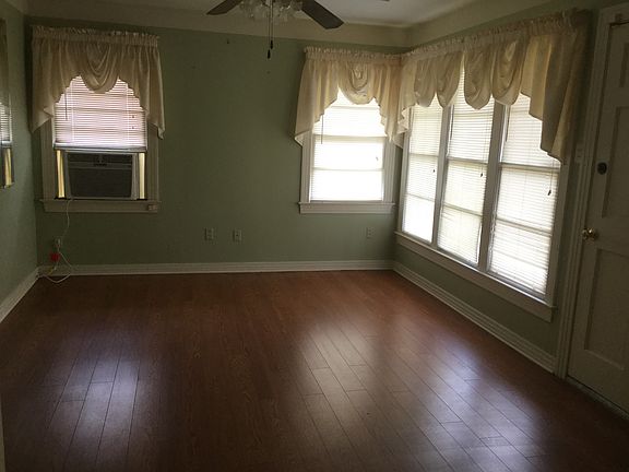 3rd image of 304 Highland Dr