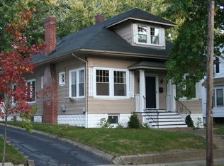 439 River Ave, Providence, RI 02908