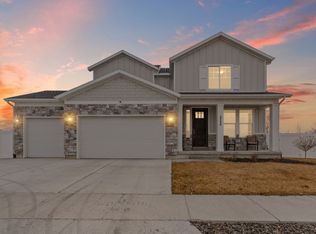 2735 S Shoreline Dr, Syracuse, UT 84075