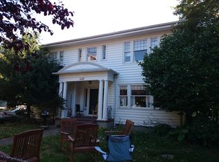 706 22nd Ave E, Seattle, WA 98112