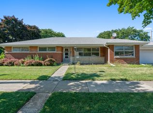 4552 Keeney St, Skokie, IL