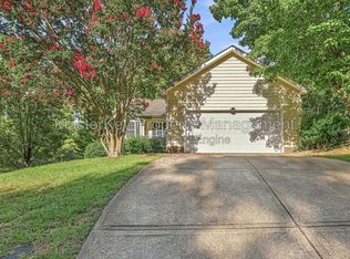 201 Harvester Dr, Holly Springs, NC 27540
