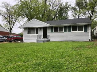 8621 Gwin Dr, Hazelwood, MO 63042