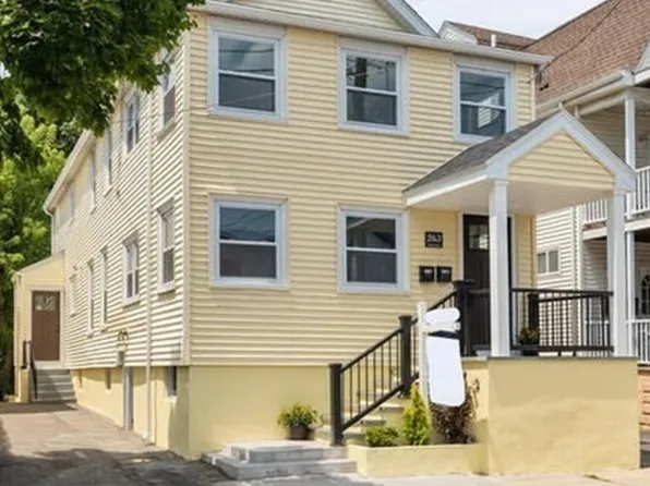 263 Pearl St #2, Malden, MA 02148
