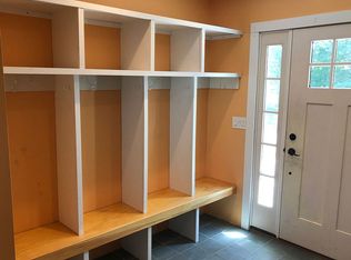 895 Stagecoach Rd, Stowe, VT 05672