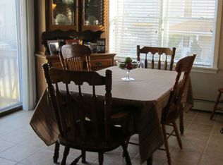 27 Roma St, Bristol, RI 02809