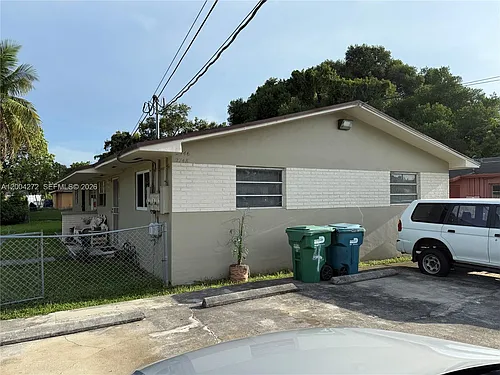 2742 NW 49th St #2742 Photo 1
