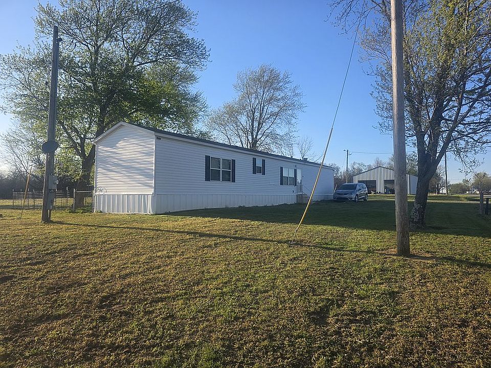 1st image of 19215 Friendsville Ave