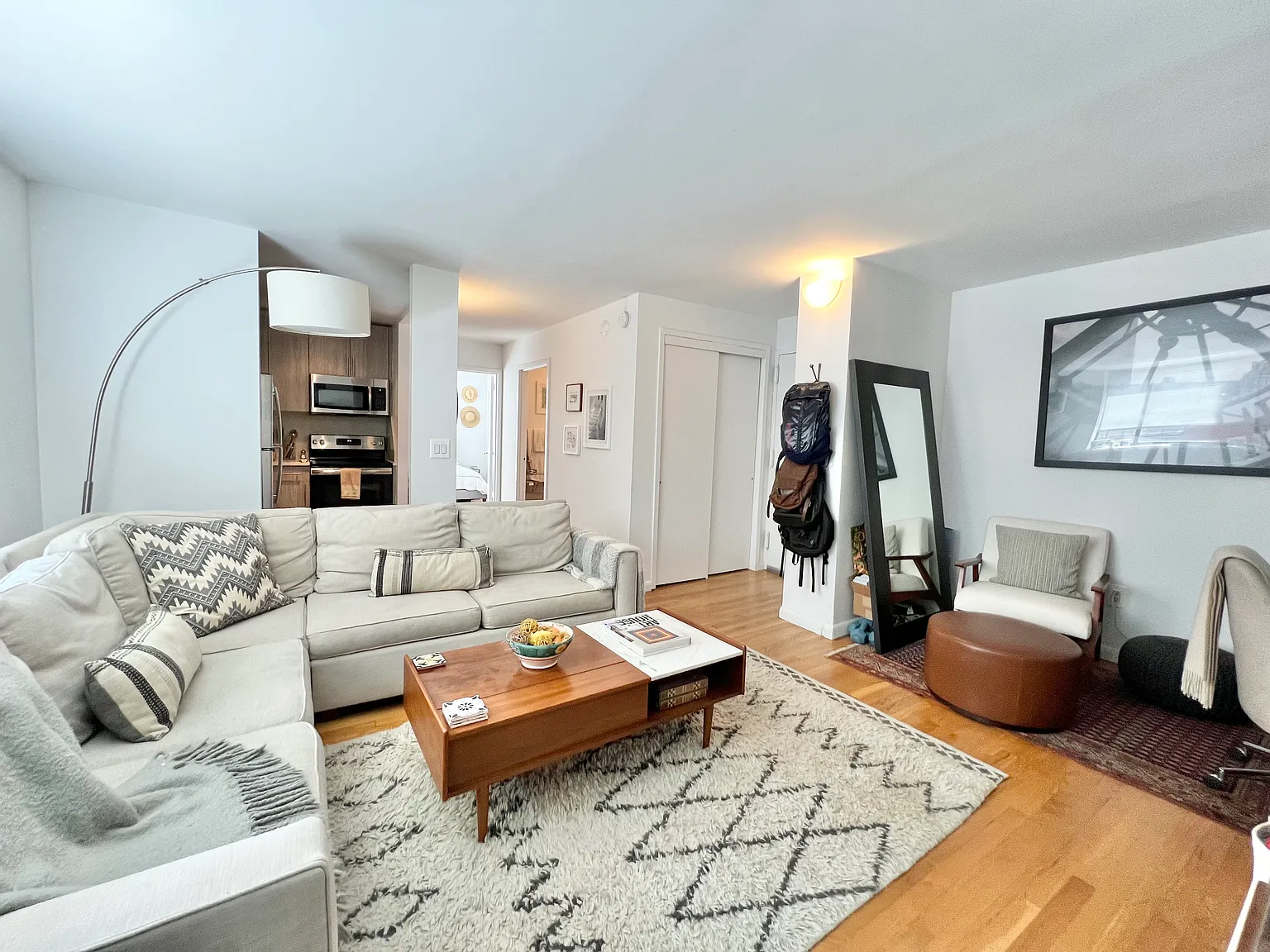 121 Reade St — Photo 4