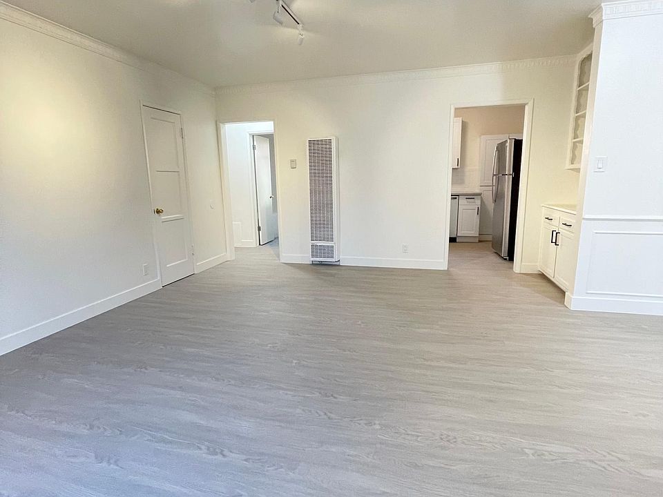 1st image of 4170 Somerset Dr #4