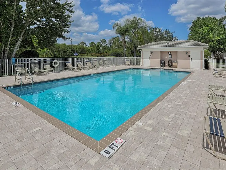 901 Addington Ct #203 — Photo 39