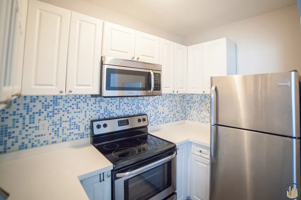 Studio, 6376 sqft, $1,525 — Photo 1