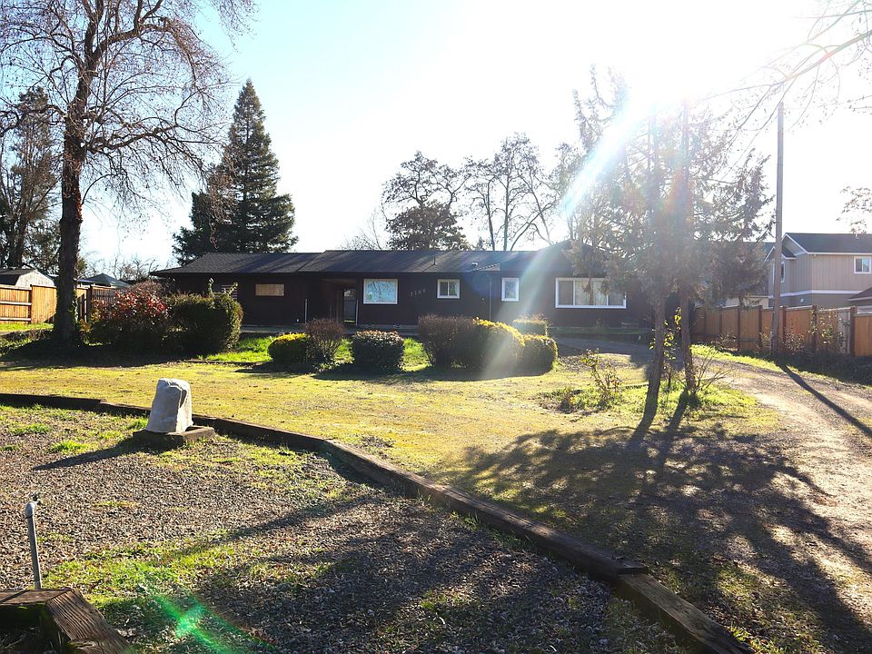 1st image of 1164 Woodrow Ln