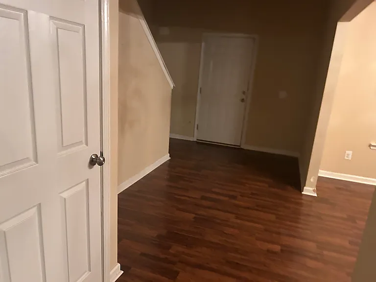 351 Scarlet Oaks Dr — Photo 10