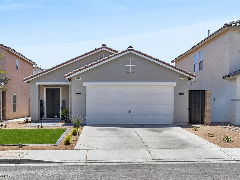 6377 Whispering Clouds Ct — Photo 1