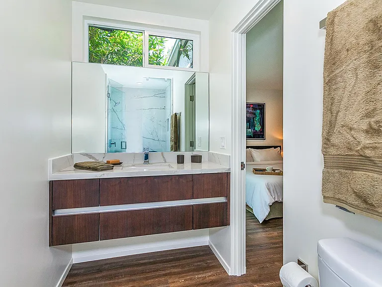 938 N San Vicente Blvd #13 — Photo 10