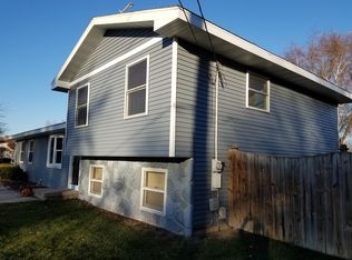 1339 Irving Cir, Manitowoc, WI 54220