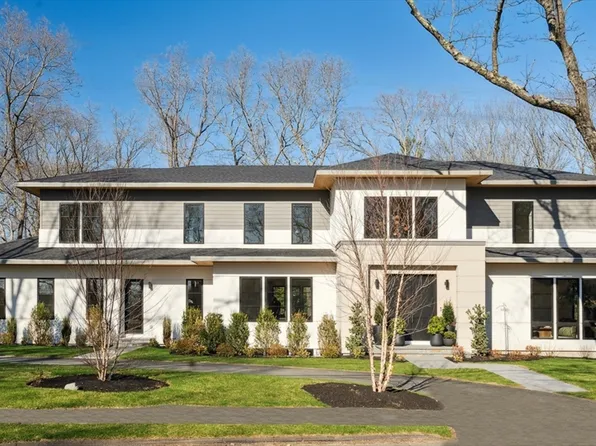 9 Bellevue Rd, Wellesley, MA 02481