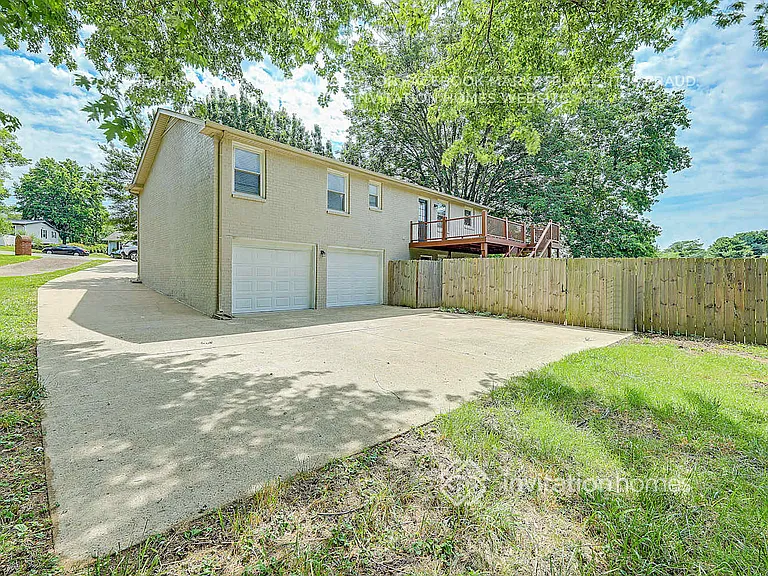108 Redondo Ct S — Photo 30