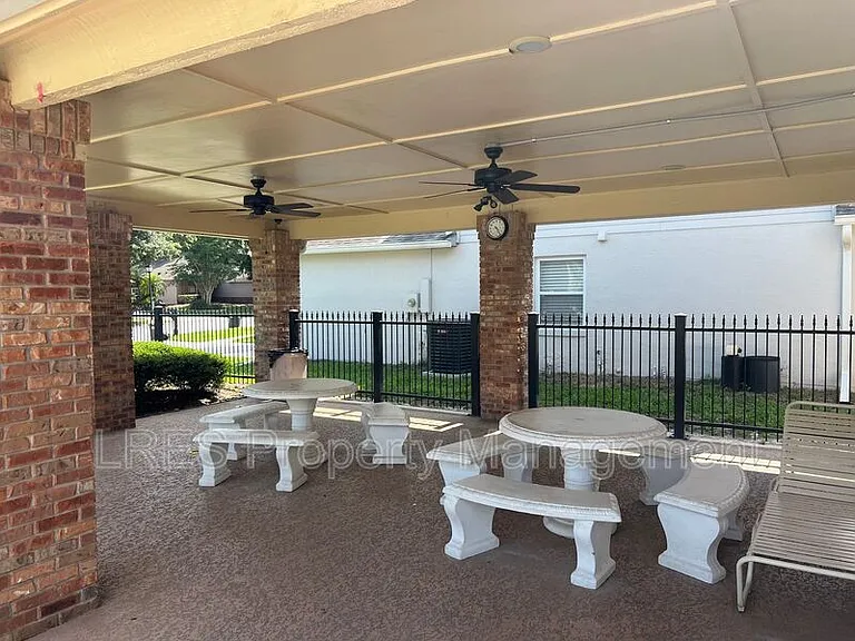 1605 Slash Pine Pl — Photo 31