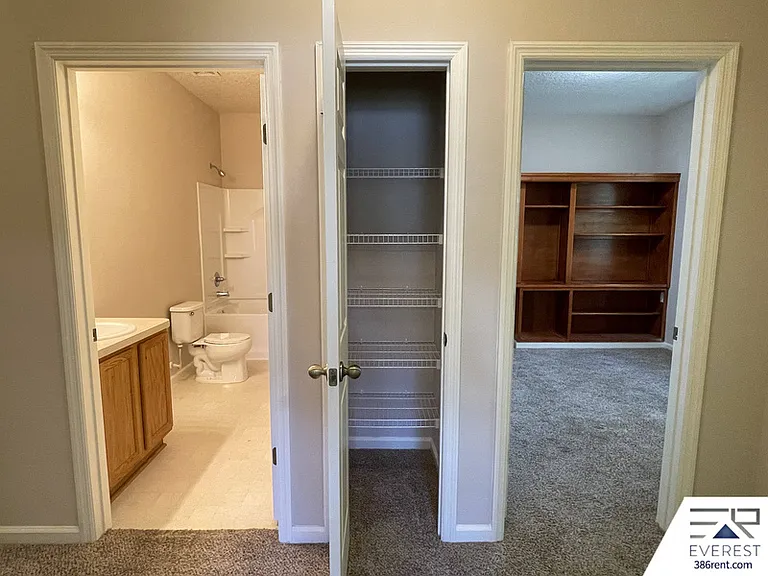 2 Roxboro Dr — Photo 32