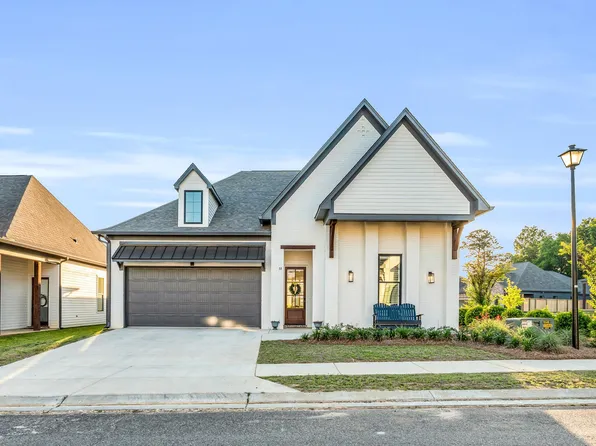 53 Fieldgate Dr, Starkville, MS 39759