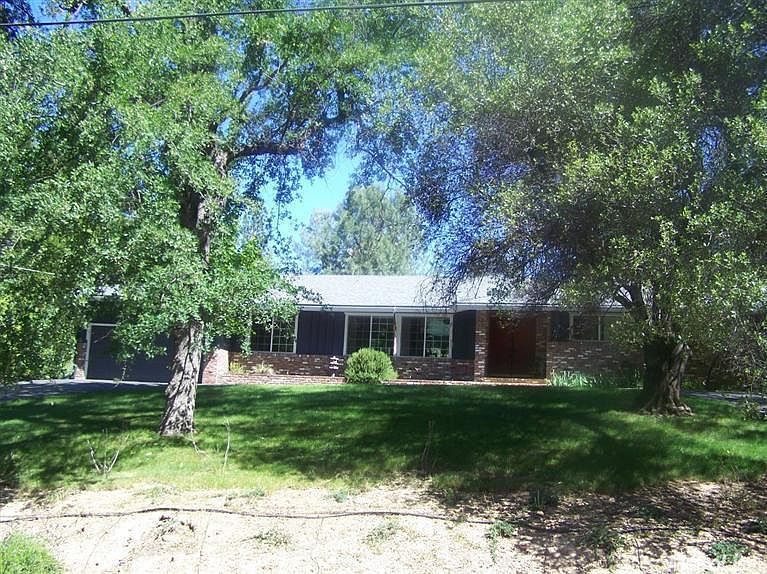 2nd image of 631 Crestview Dr