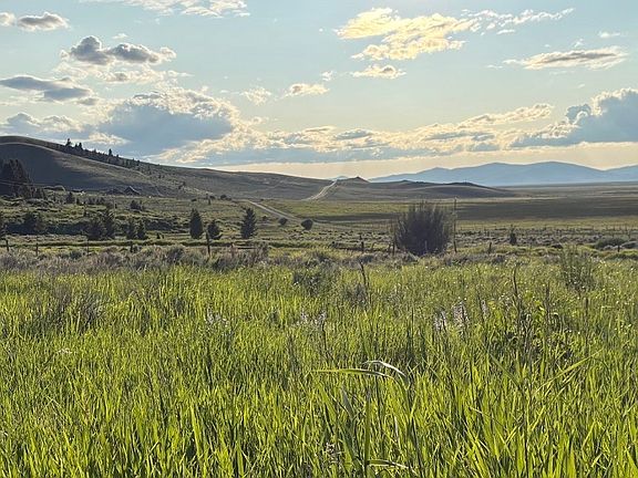 3rd image of Valleys Edge At Jones Creek Ranch Rd