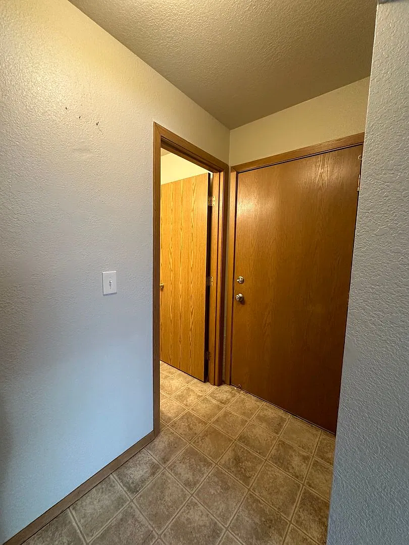 261 W Sheridan Circle - DD — Photo 4