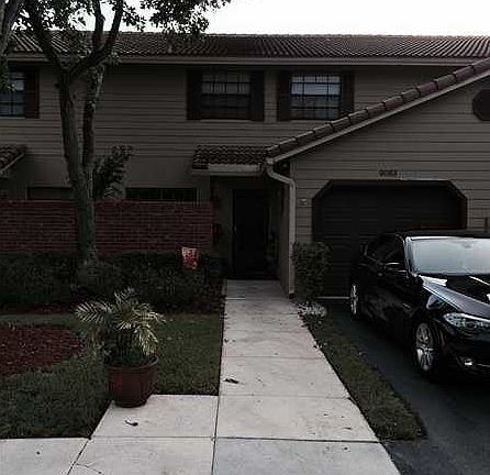 3rd image of 9083 Vineyard Lake Dr