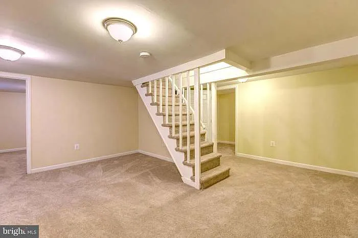 2305 Hamilton Ave — Photo 10