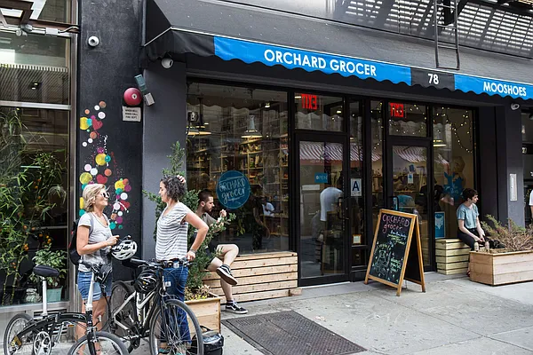 Rented by Nooklyn NYC LLC | media 31