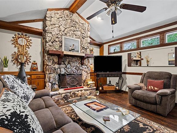 3rd image of 4129 Springdale Rd