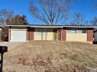 1715 Beecher Dr, Saint Louis, MO 63136