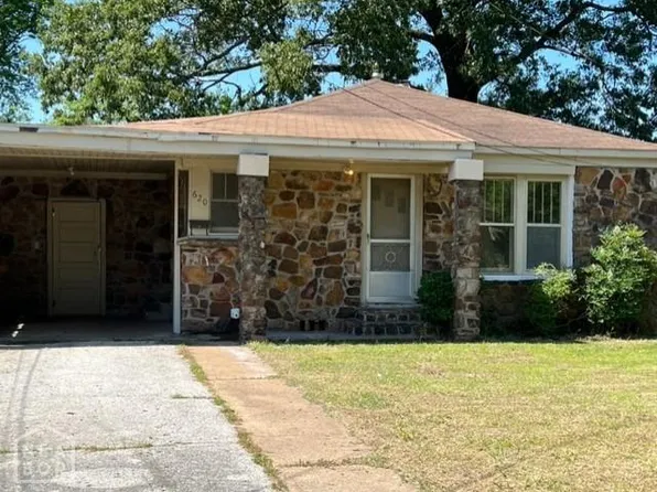 620 SW 6th St, Walnut Ridge, AR 72476