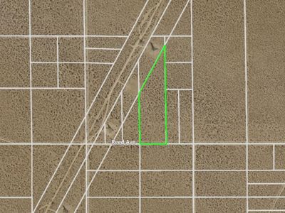 Reed Ave, Mojave, CA, 93501