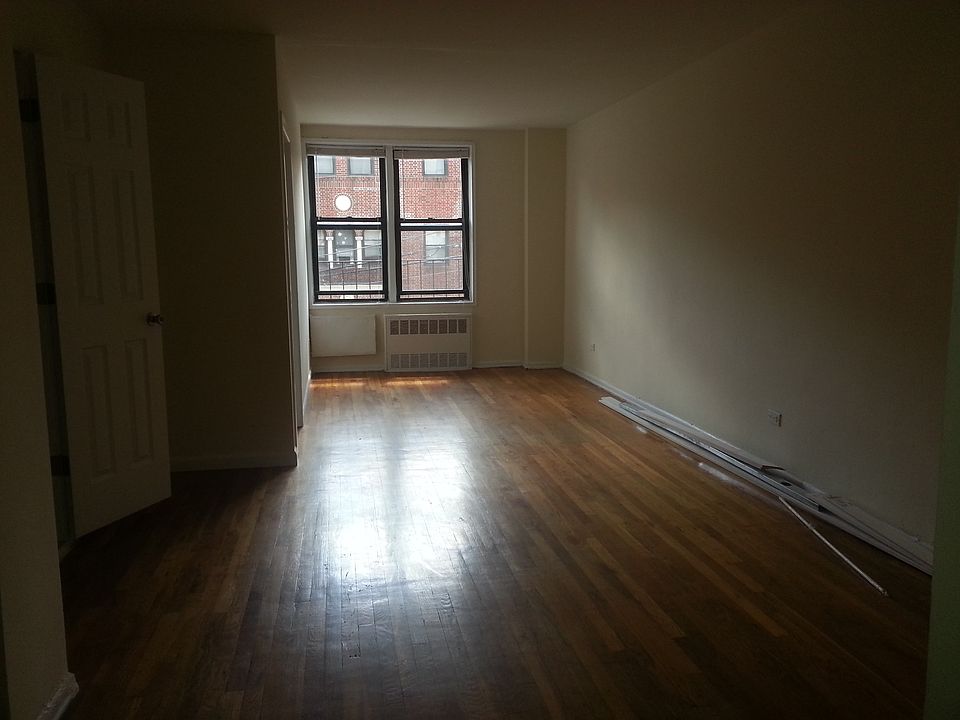 1st image of 9131 Lamont Ave APT 4C