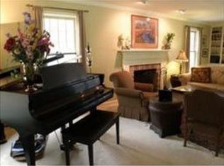 102 Hardy Rd, Bedford, NH 03110