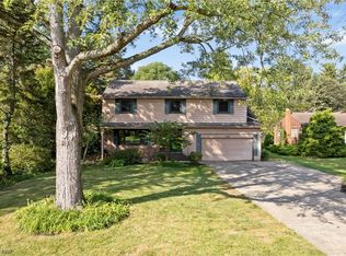 3330 Hudson Dr, Cuyahoga Falls, OH 44221