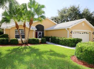 2000 Corona Del Sire Dr, North Fort Myers, FL 33917