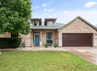 7701 Labrador Dr, Arlington, TX 76002