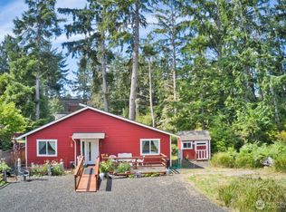952 Washoe Ct SE, Ocean Shores, WA 98569