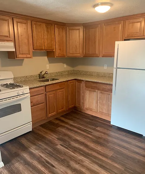 Bayside Country Club Apartments — Photo 22
