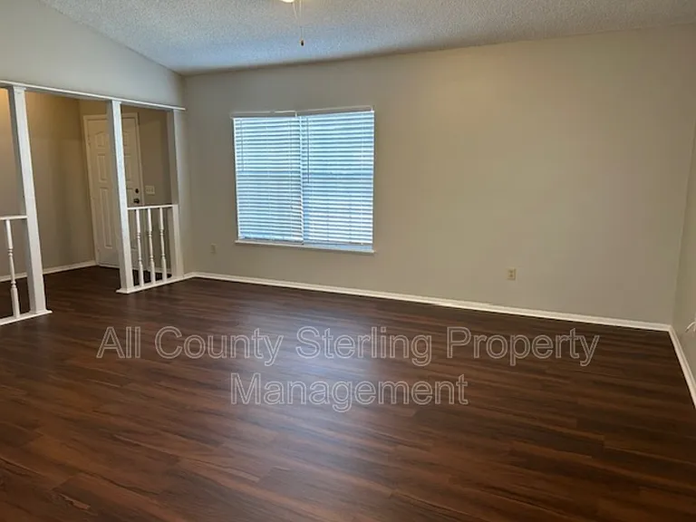 2261 Saint Augustine St — Photo 7