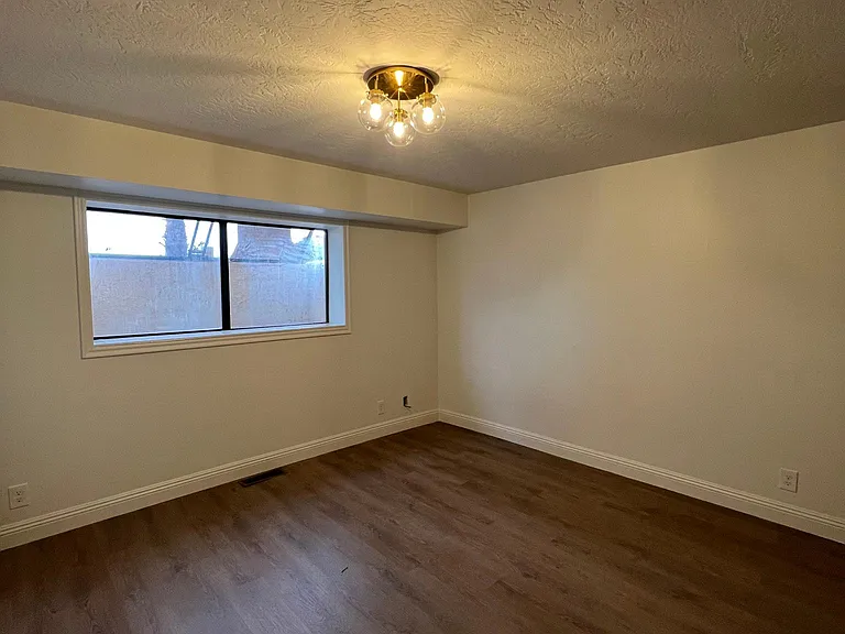 1054 Wesley Powell Dr #2 — Photo 20