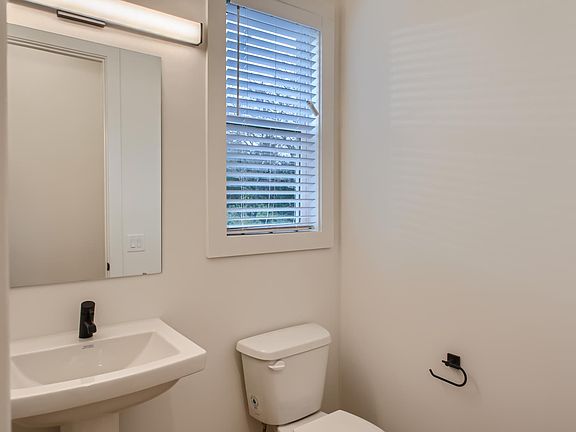 2nd image of 414 Serenity Ln