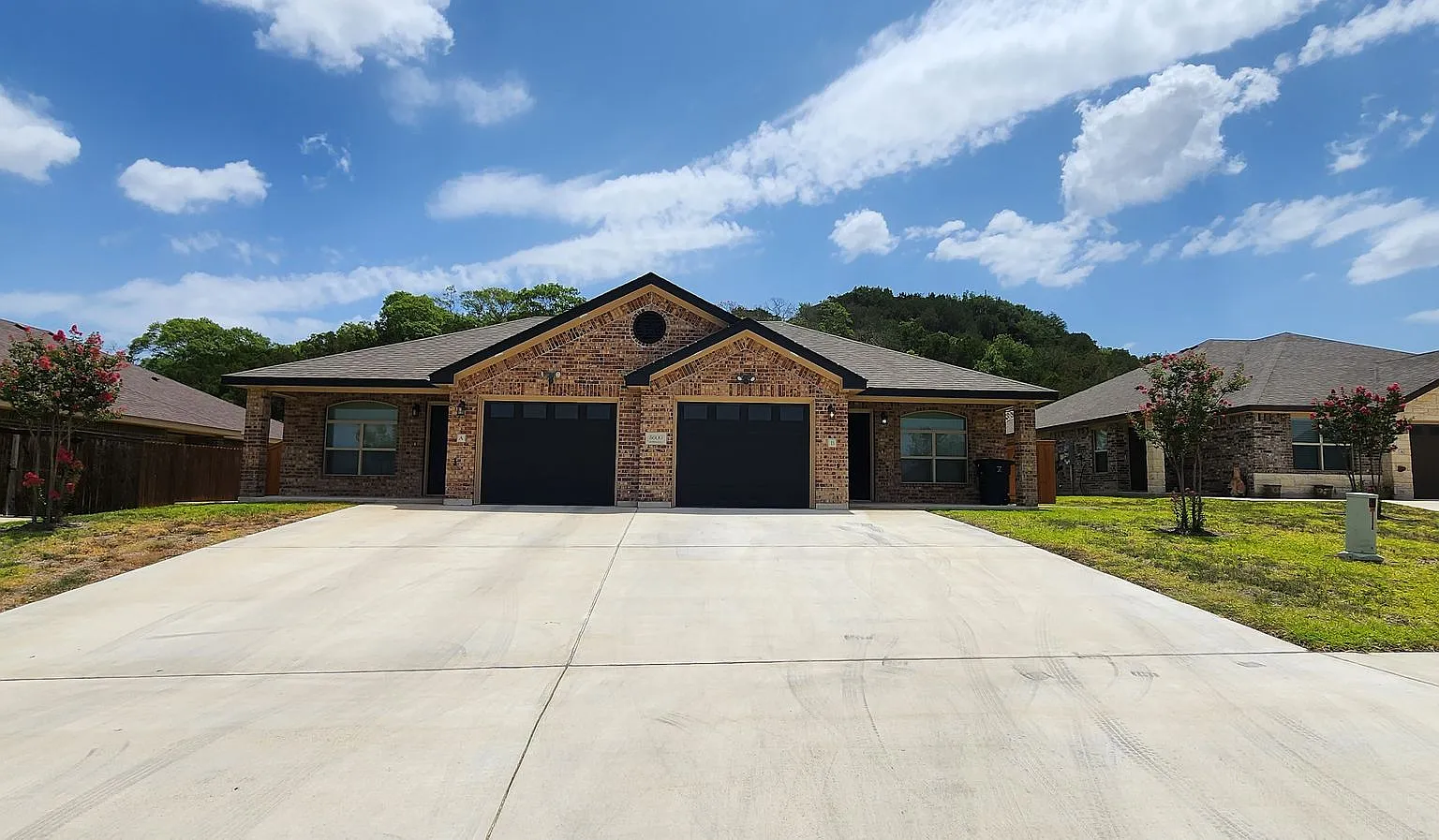2 bed/2 bath Duplex near Bunny Trail — Photo 1