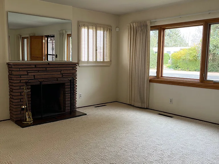 1052 Osage Cir — Photo 4