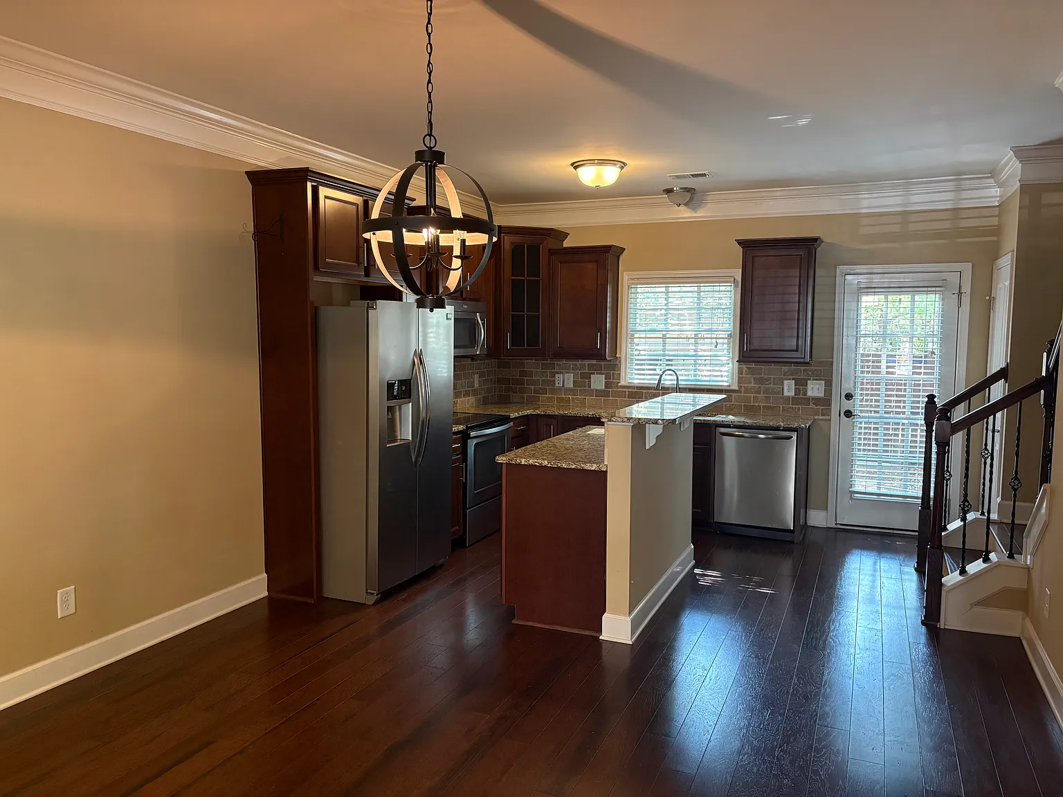 2 bed, 2.5 bath, 1260 sqft, $2,395 — Photo 3